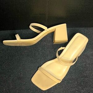 Elegant Cream Block Heel Sandals Size 7